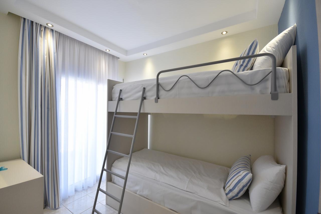 Blue Senses Hotel Sarti Ngoại thất bức ảnh